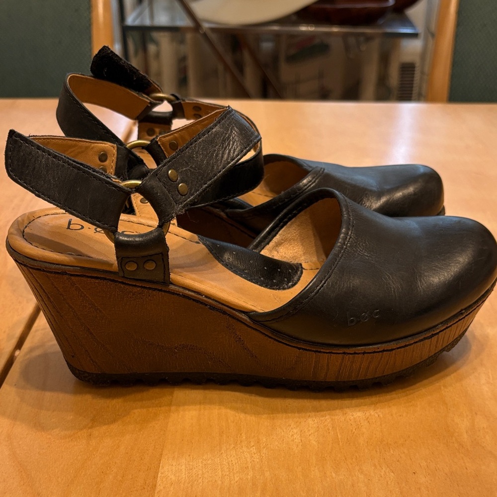 b.o.c. Black Leather Platform Wedge Sandals with Ankle Strap